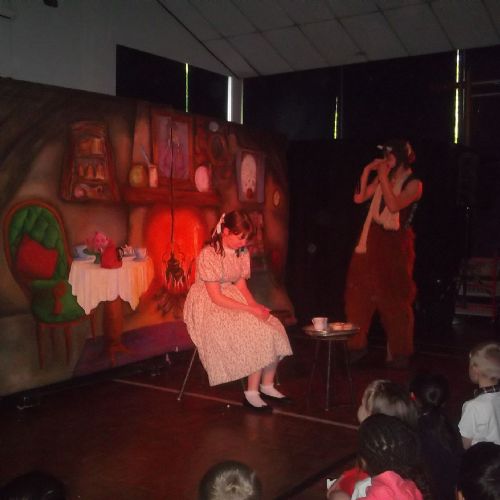 Show - The Lion the Witch and the Wardrobe